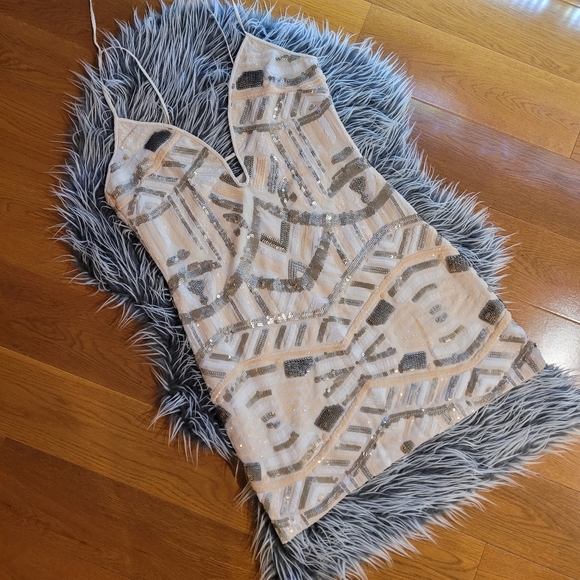 🍒FREE PEOPLE X SAYLOR🍒 SEQUIN MINI DRESS - Picture 2 of 11